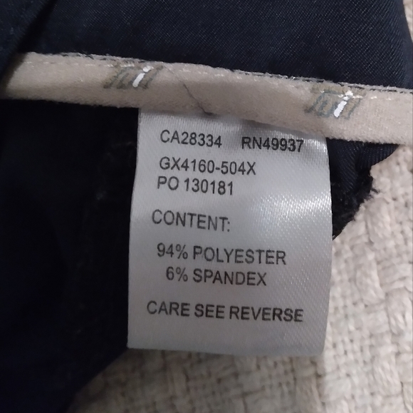 Navy Blue Ladies Tail Golf Shorts Size 6 *LIKE NEW* - Picture 8 of 8